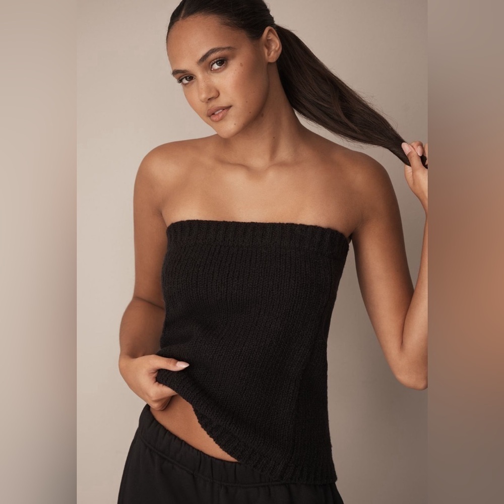 NWT! Anthropologie Black Flat White Tube Top Sweater - Size Small 🐚